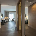 De 4*