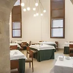 Hotel De 4*